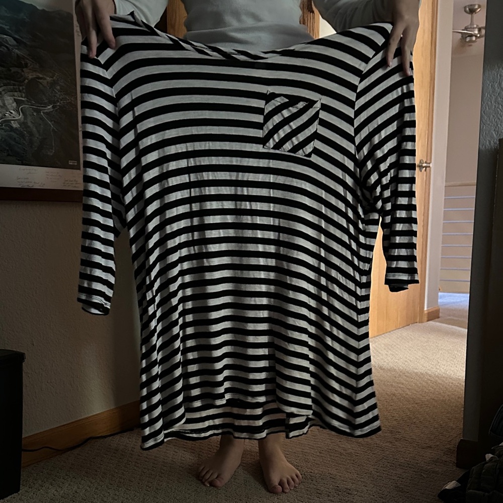 Black and White Striped Women's Too